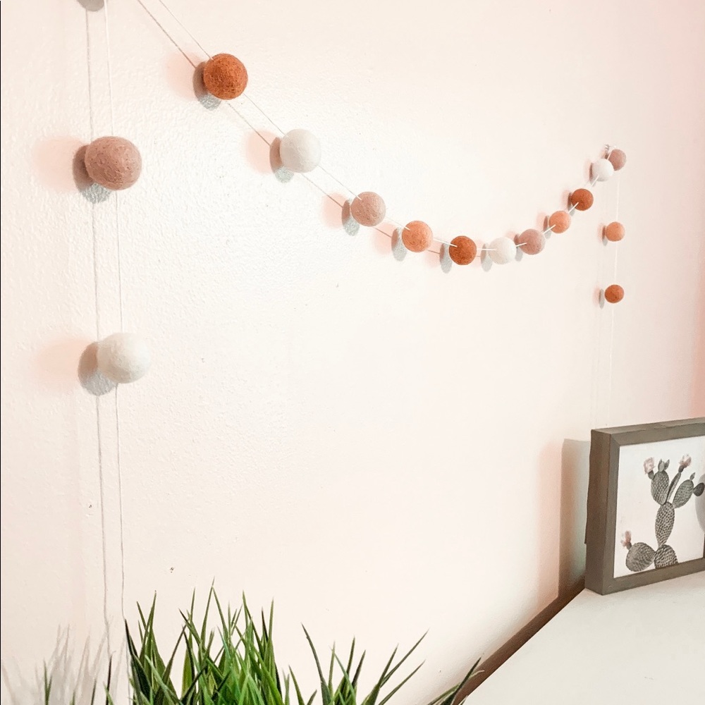Felt pom pom garland